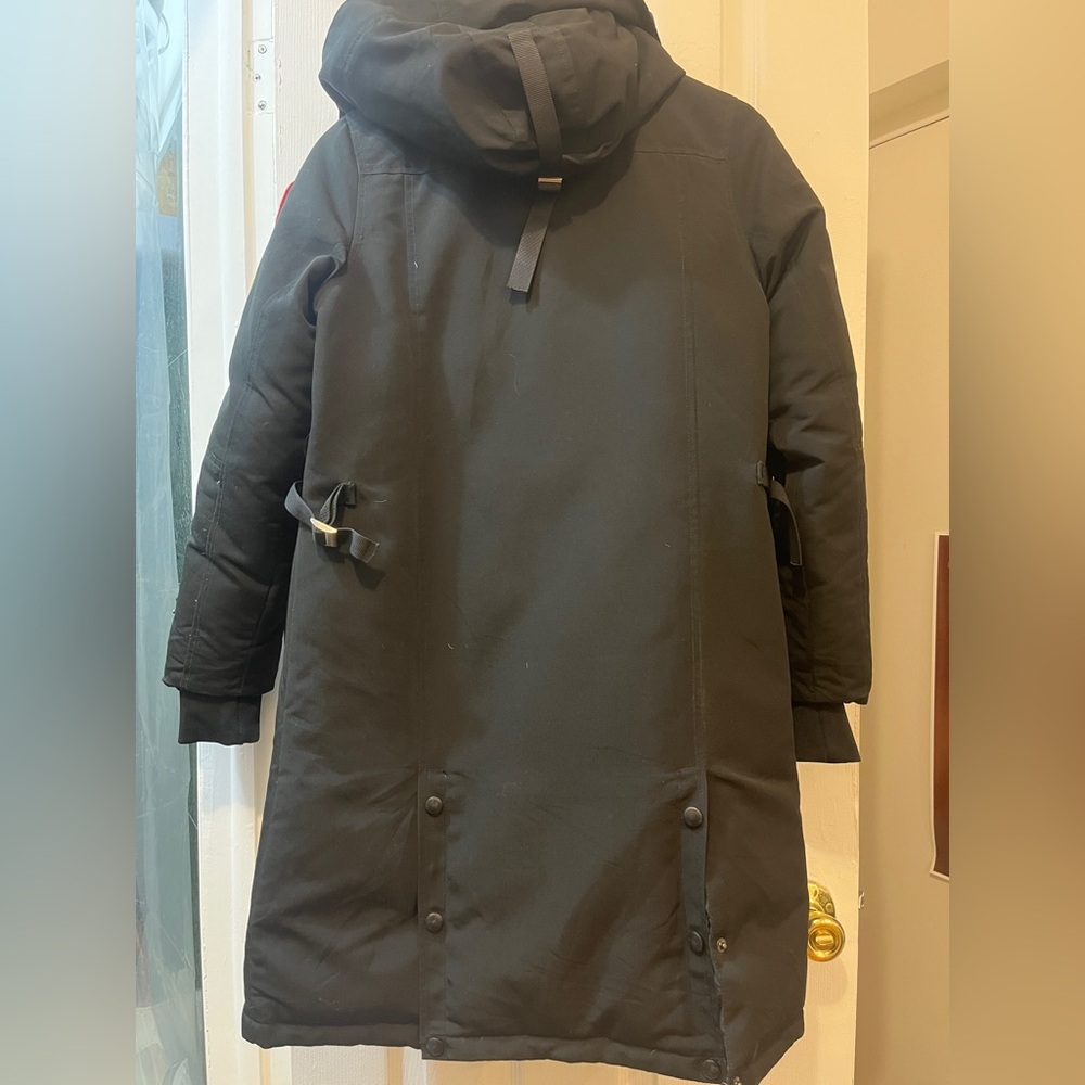 Canada Goose Winter Parka - Picture 11 of 14